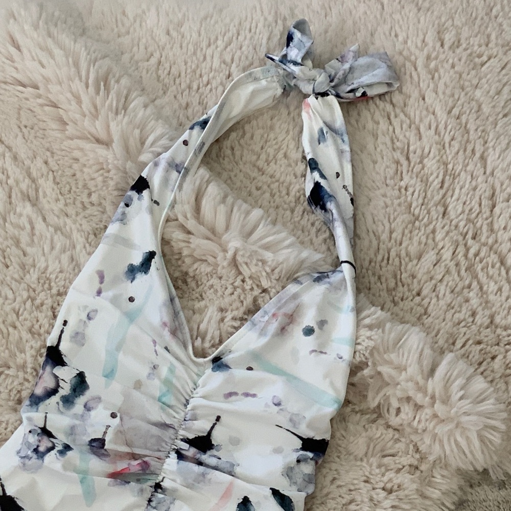 Beautiful boutique 👙 swimsuit - Picture 6 of 6